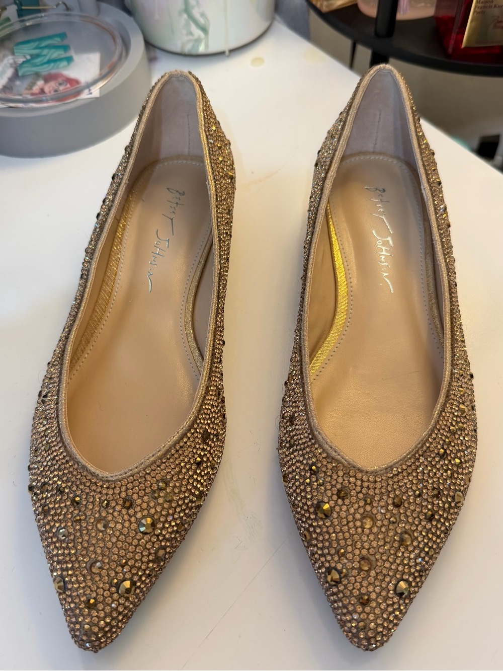 Betsey Johnson Gold Rhinestone - Picture 2 of 11